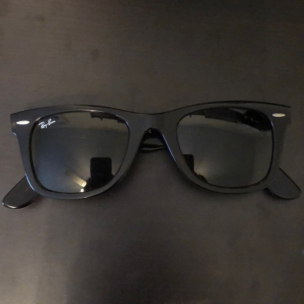 Ray Ban Wayfarer sunglasses